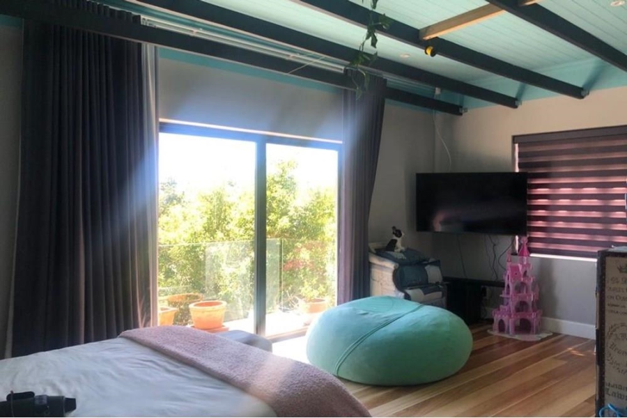 4 Bedroom Property for Sale in Heuwelkruin Western Cape